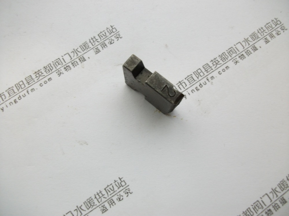 輕型手動套絲機板牙