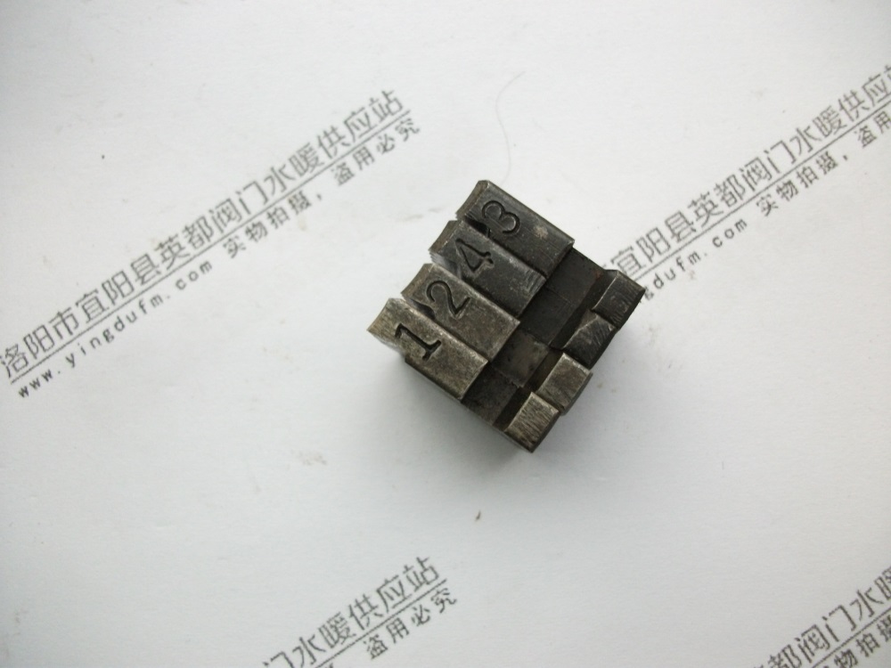 輕型手動套絲機板牙